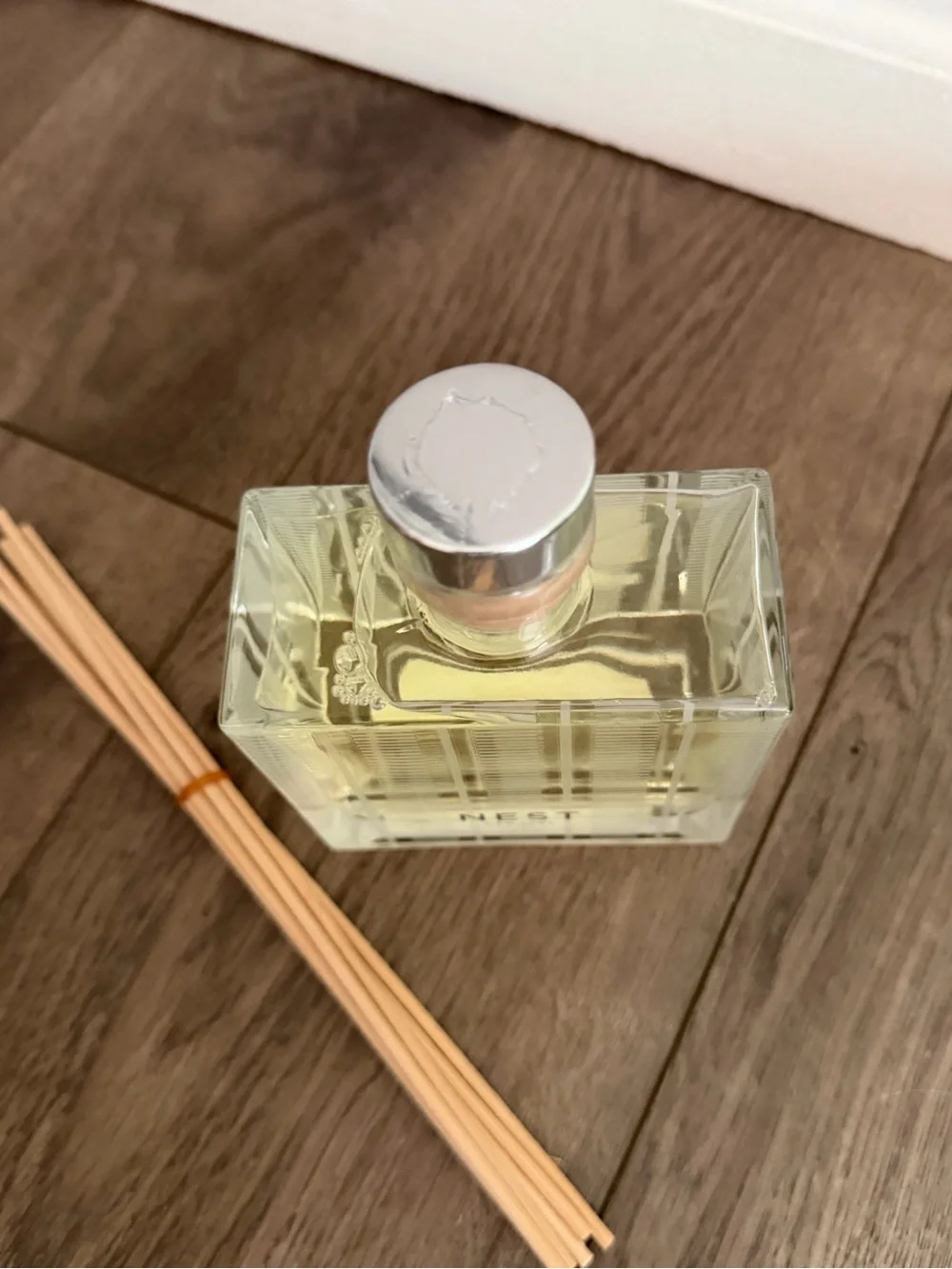 NEST Fragrances Grapefruit Reed Diffuser 5.9 oz New No Box